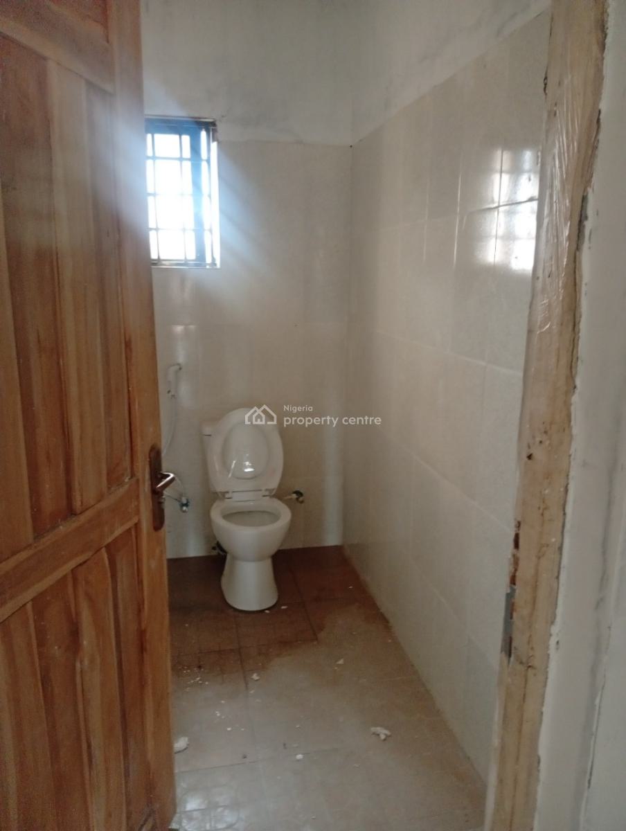 Executive 3 Bedroom Flat, Alagbole, Ojodu Berger, Ojodu, Lagos, Flat / Apartment for Rent