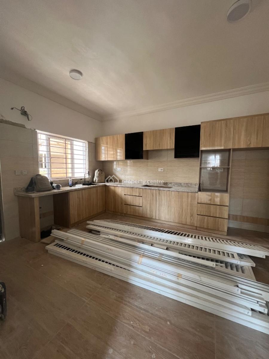 Luxury 2/3 Bedroom Maisonette with Amazing Facilities, Lekki Phase 1, Lekki Phase 1, Lekki, Lagos, Terraced Duplex for Sale