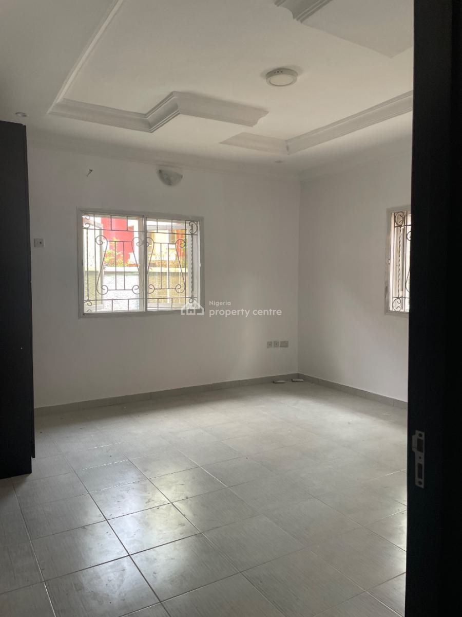 Standard Spacious 3 Bedroom Apartment, Osapa, Lekki, Lagos, Flat / Apartment for Rent