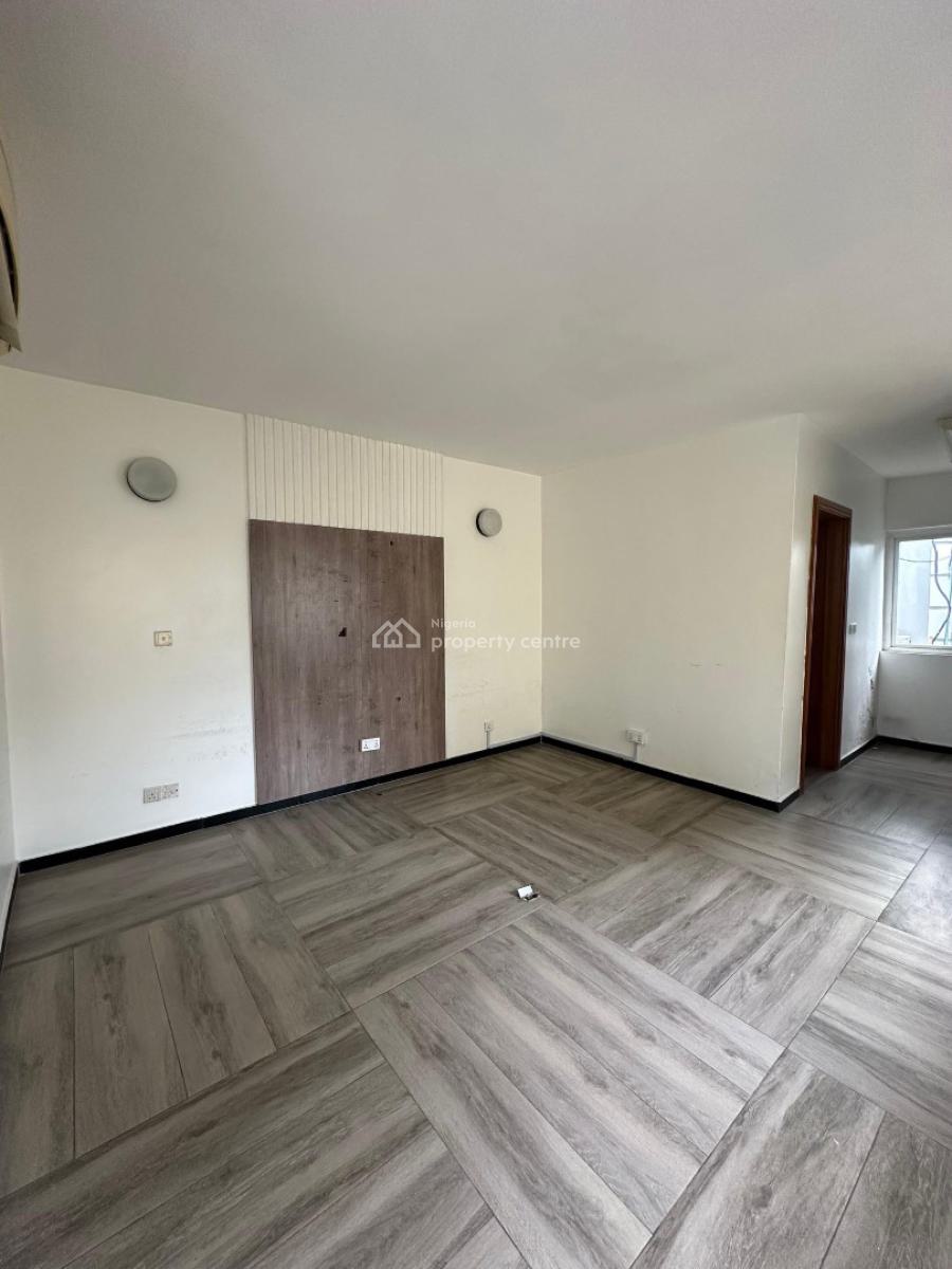 5 Bedrooms Duplex with Bq & Large Compound, Lekki Phase 1, Lekki, Lagos, Detached Duplex for Rent