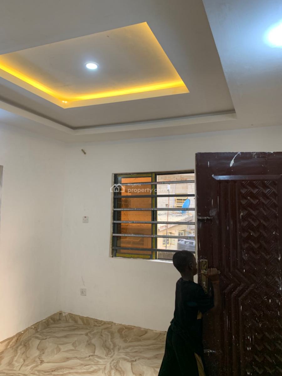 Luxury Self Contain, Gra Phase 1, Magodo, Lagos, Self Contain (single Rooms) for Rent