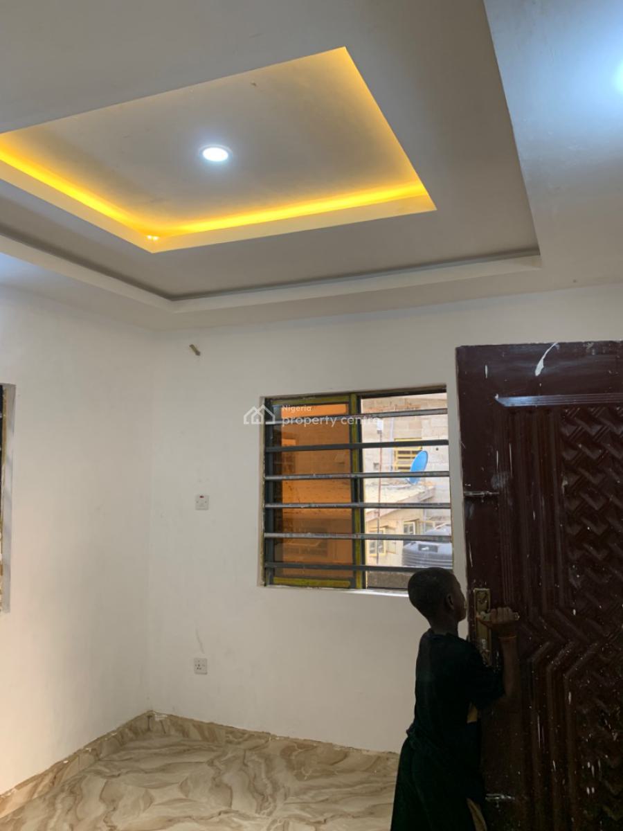 Luxury Self Contain, Gra Phase 1, Magodo, Lagos, Self Contain (single Rooms) for Rent