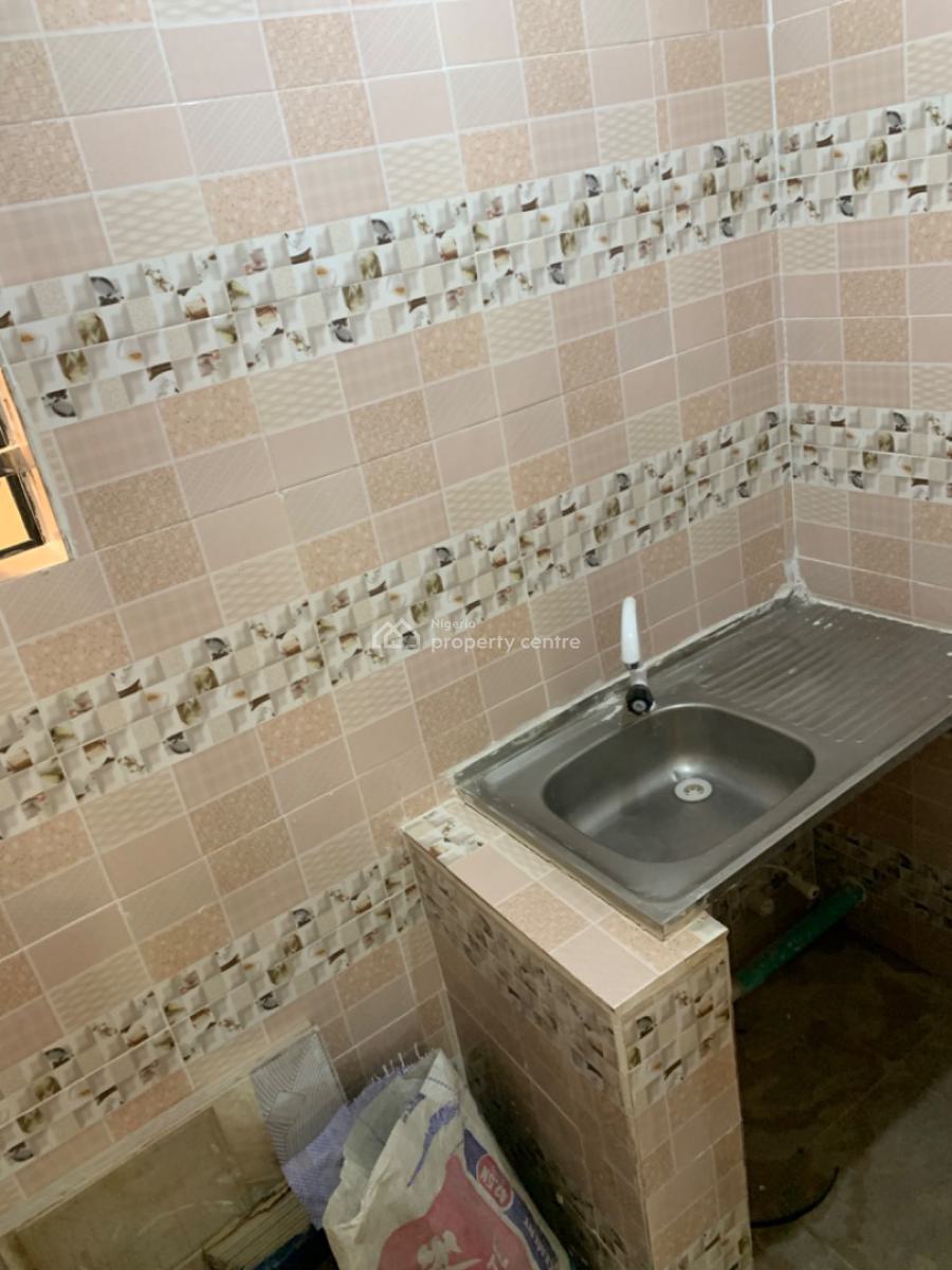 Luxury Self Contain, Gra Phase 1, Magodo, Lagos, Self Contain (single Rooms) for Rent