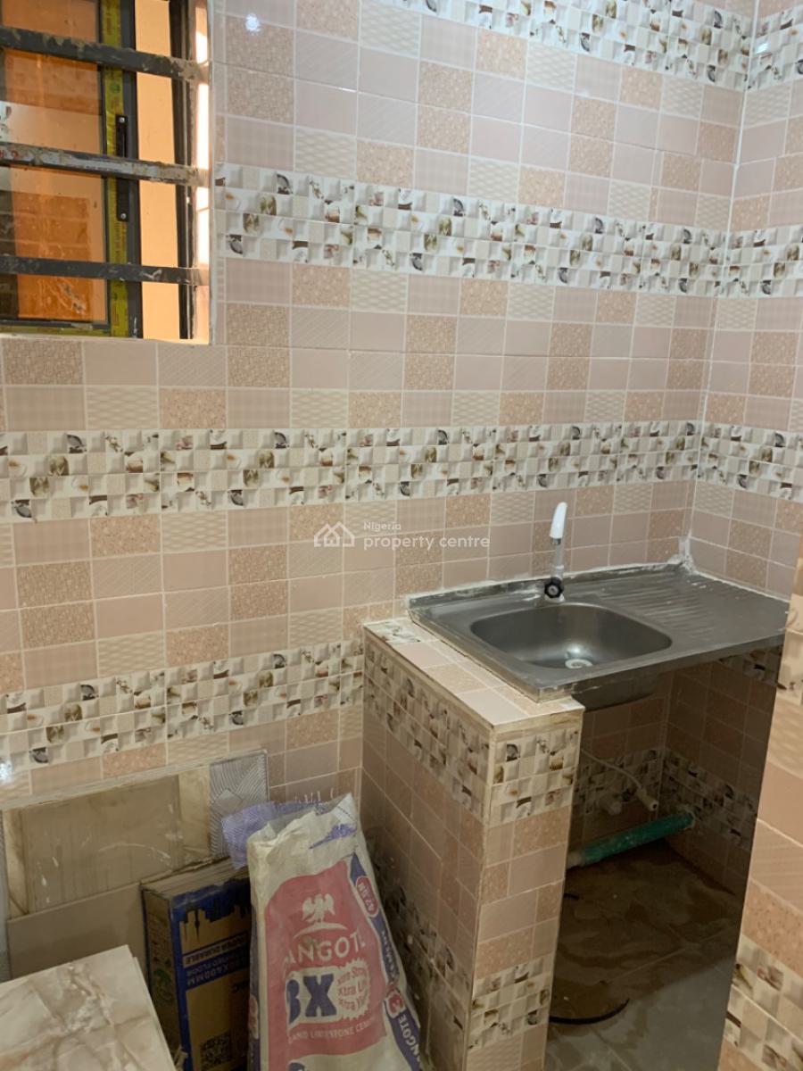 Luxury Self Contain, Gra Phase 1, Magodo, Lagos, Self Contain (single Rooms) for Rent