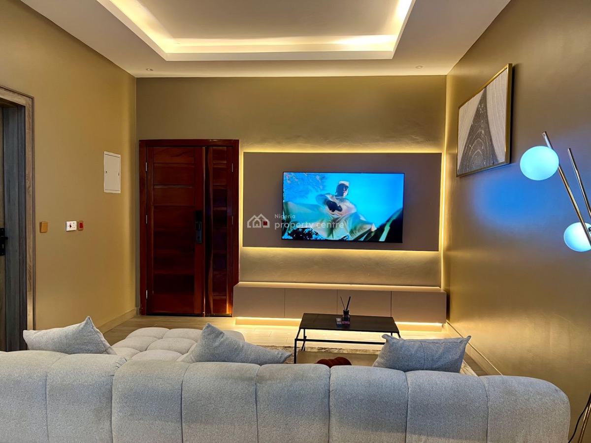 Sophisticated 2 Bedroom Apartment, Lekki Phase 1, Lekki, Lagos, Flat / Apartment Short Let
