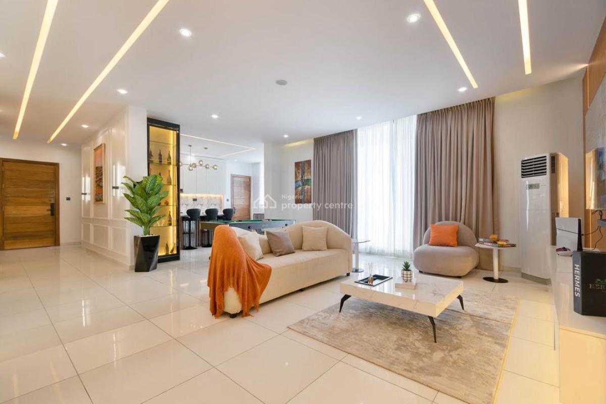 Luxury Cute and Clean 2 Bedroom with 24/7 Light, City View, Ps5, Lekki Phase 1, Lekki, Lagos, Flat / Apartment Short Let