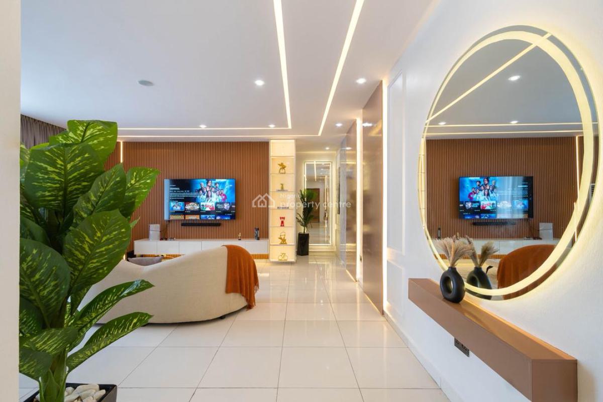 Luxury Cute and Clean 2 Bedroom with 24/7 Light, City View, Ps5, Lekki Phase 1, Lekki, Lagos, Flat / Apartment Short Let