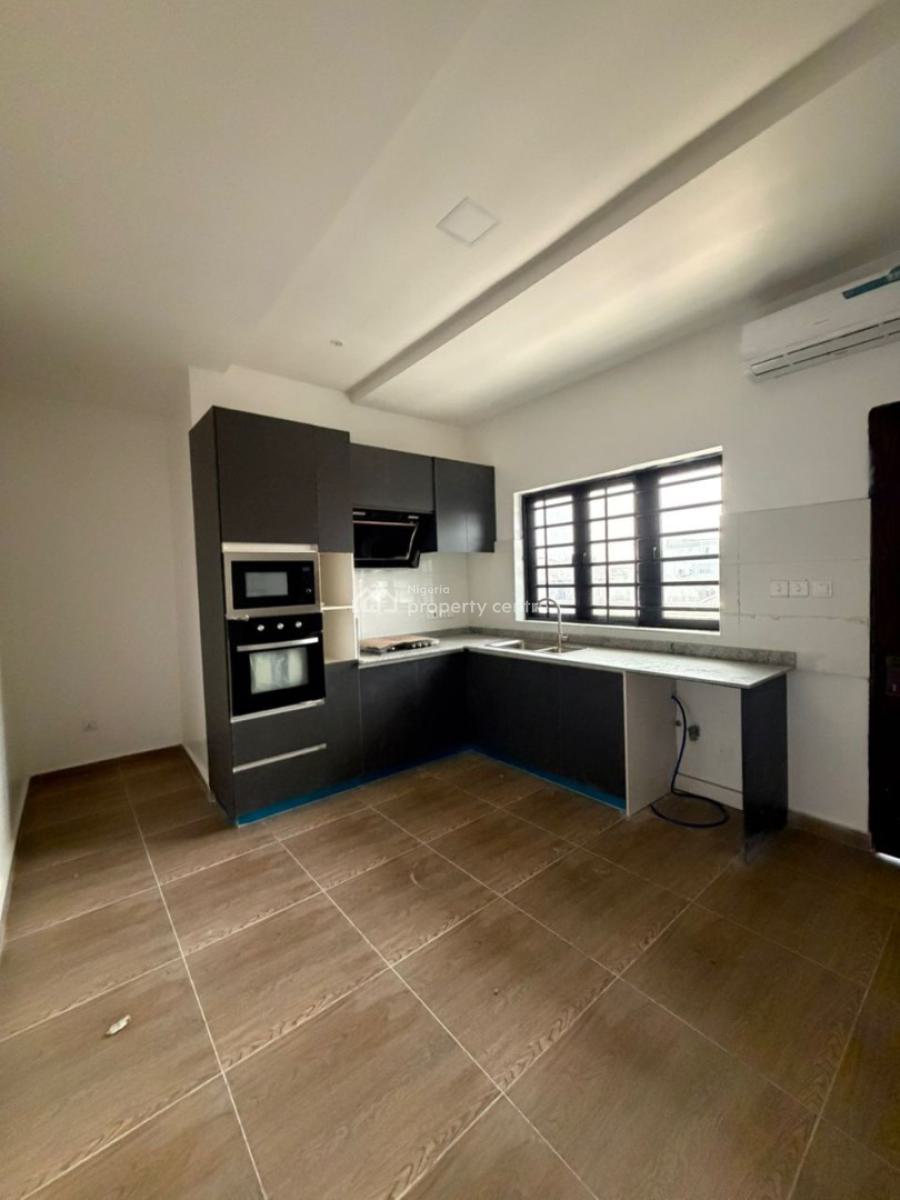 2 Bedroom Flat, Orchid Road, Lekki, Lagos, Flat / Apartment for Sale