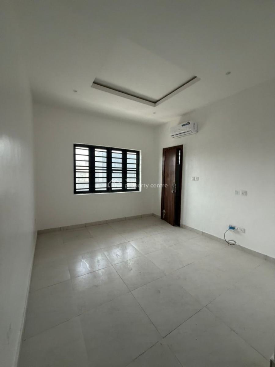 2 Bedroom Flat, Orchid Road, Lekki, Lagos, Flat / Apartment for Sale