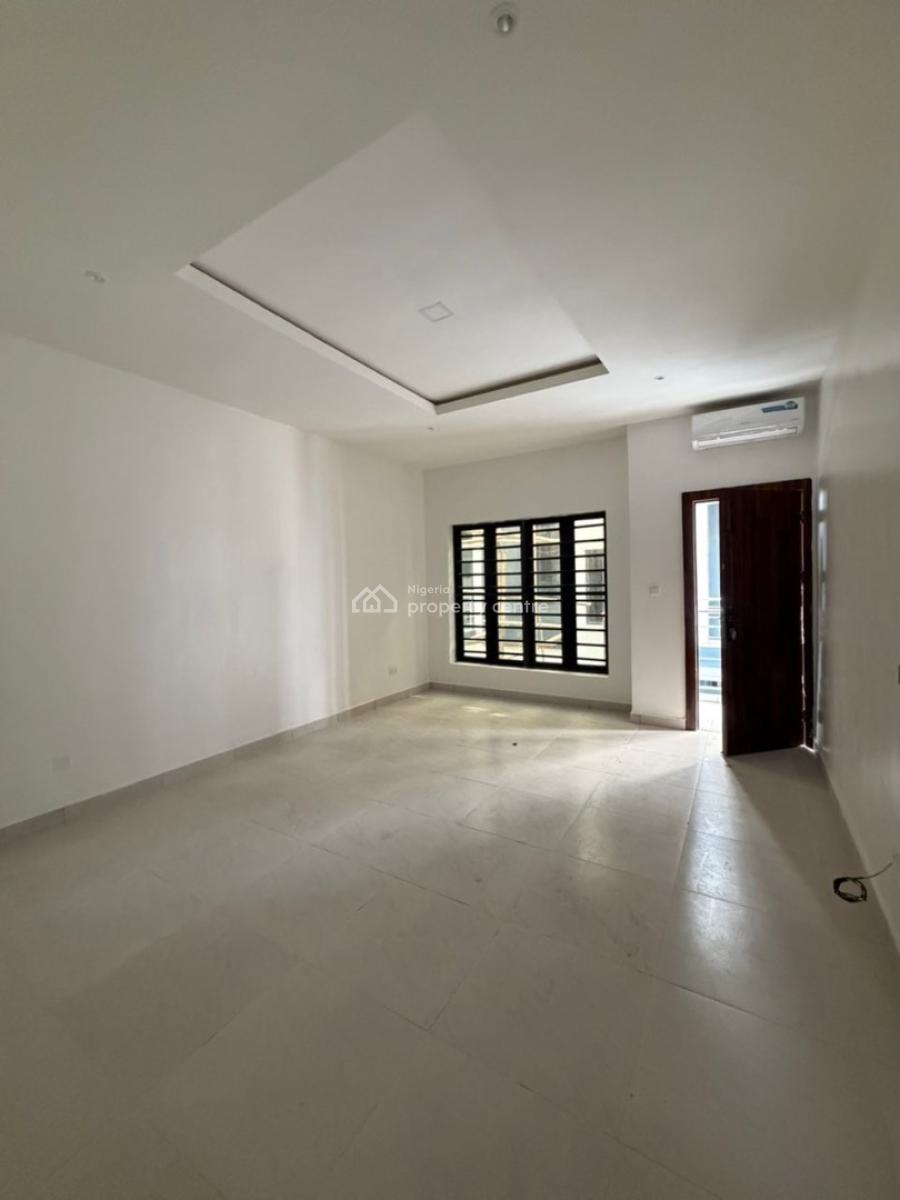 2 Bedroom Flat, Orchid Road, Lekki, Lagos, Flat / Apartment for Sale