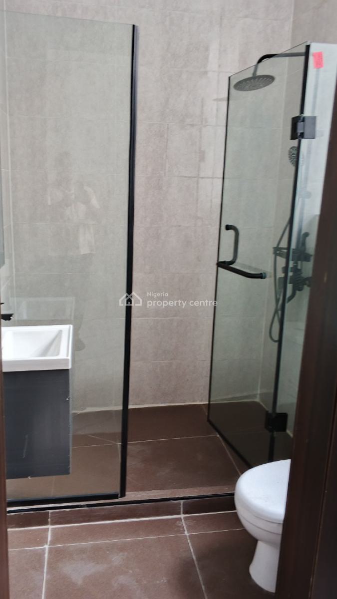 Luxury 3 Bedroom Flat with Bq, Off Admiralty, Lekki Phase 1, Lekki, Lagos, Flat / Apartment for Rent