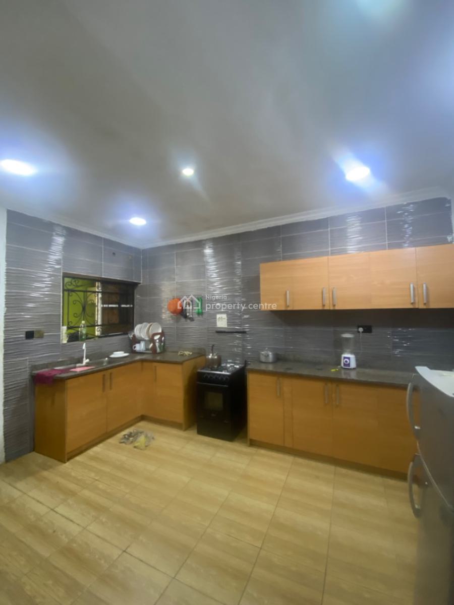 Clean Self Contain Available Upstairs, Thera Annex, Sangotedo, Ajah, Lagos, Self Contain (single Rooms) for Rent