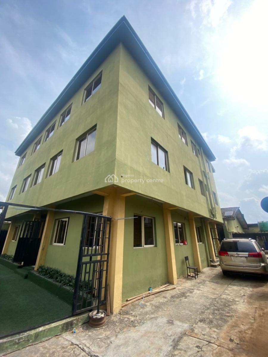 Standard Building of 3 Floors and 4bedroom Bungalow, Ojodu, Lagos, House for Sale