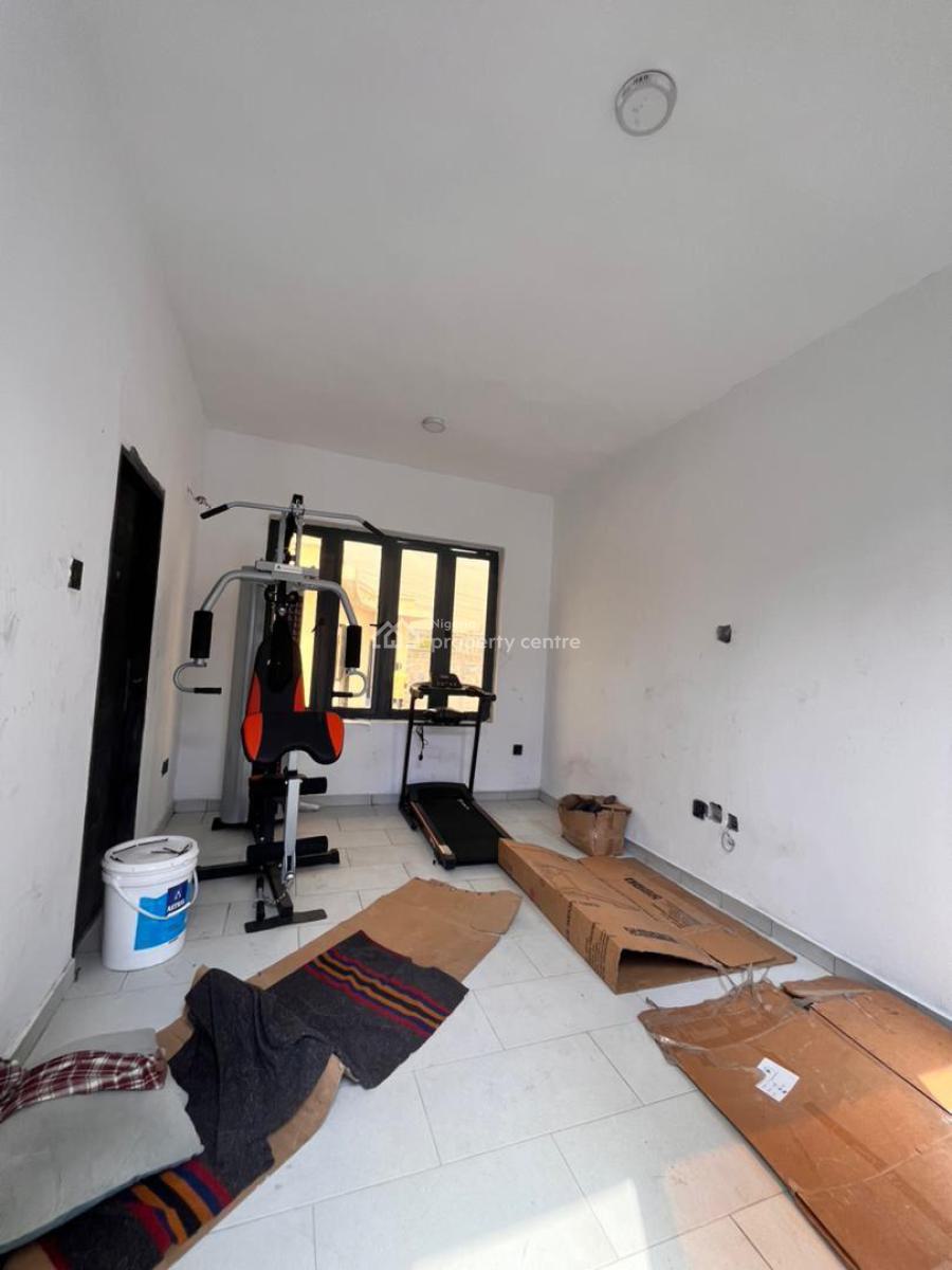 3-bedroom Apartment with Swimming Pool, Elevator & Gym, Lekki Phase 1, Lekki, Lagos, Flat / Apartment for Rent