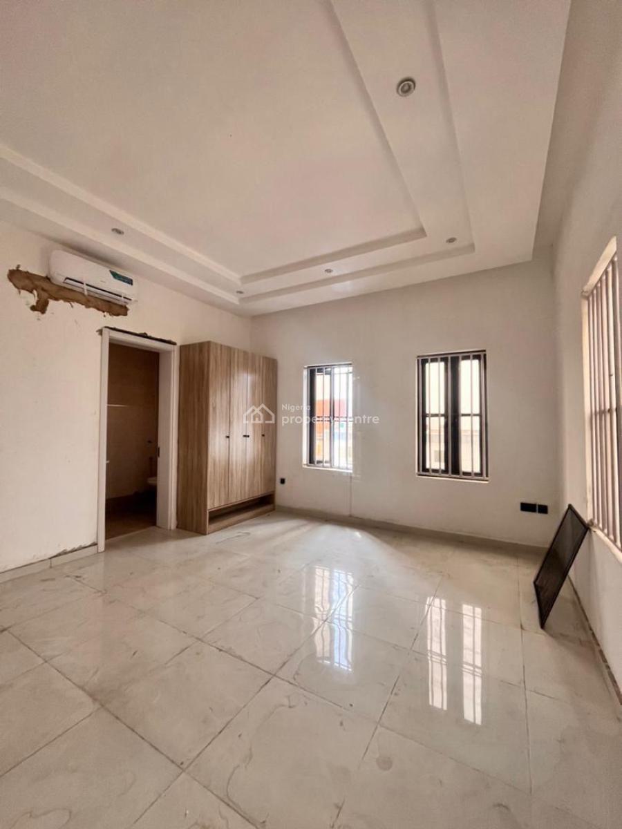 3-bedroom Apartment with Swimming Pool, Elevator & Gym, Lekki Phase 1, Lekki, Lagos, Flat / Apartment for Rent