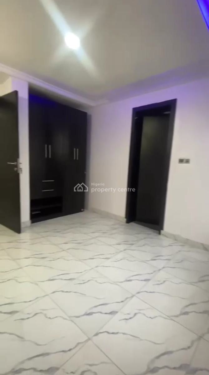 Fully Serviced 3 Bedroom Flat Ensuit with Wi-fi, Lounge, New Road Opposite Chevron, Lekki, Lagos, Flat / Apartment for Rent