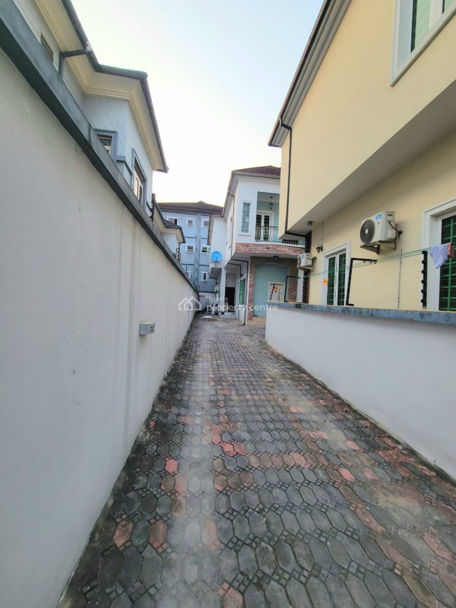Well Maintained 4 Bedroom Semi Detached Duplex with Bq, Osapa, Lekki, Lagos, Semi-detached Duplex for Rent