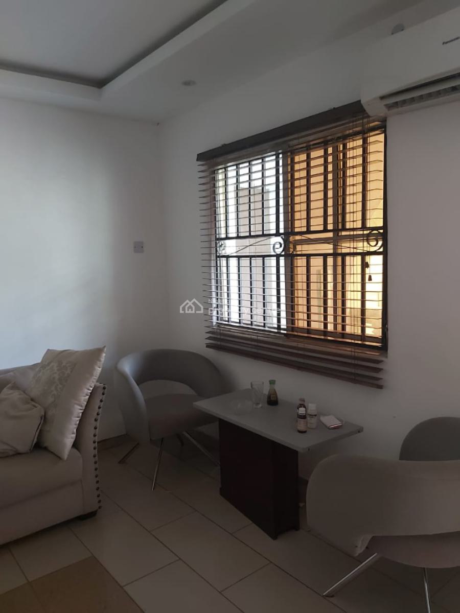 4 Bedrooms Flat, Powerline, Sholuyi, Gbagada, Lagos, Flat / Apartment for Rent