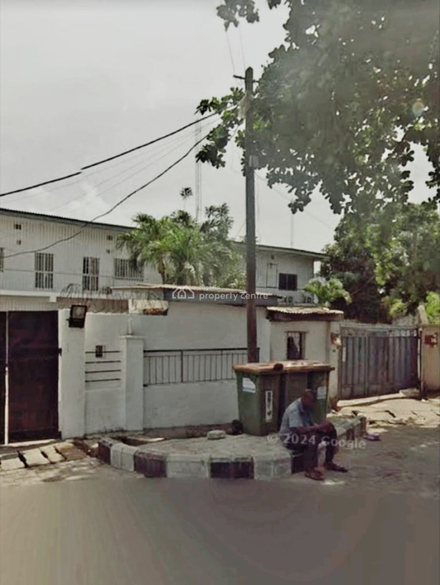 Two Wings of Redeveloable Semi Detached Duplex (not New), Off Adeola Adeku, Victoria Island (vi), Lagos, Semi-detached Duplex for Sale