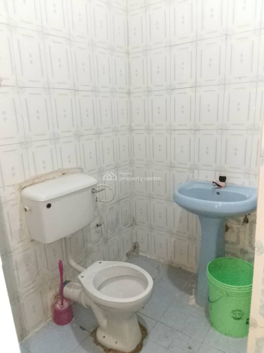 2 Bedroom Apartment, Harmony Estate, Gra Phase 1, Magodo, Lagos, Flat / Apartment for Rent