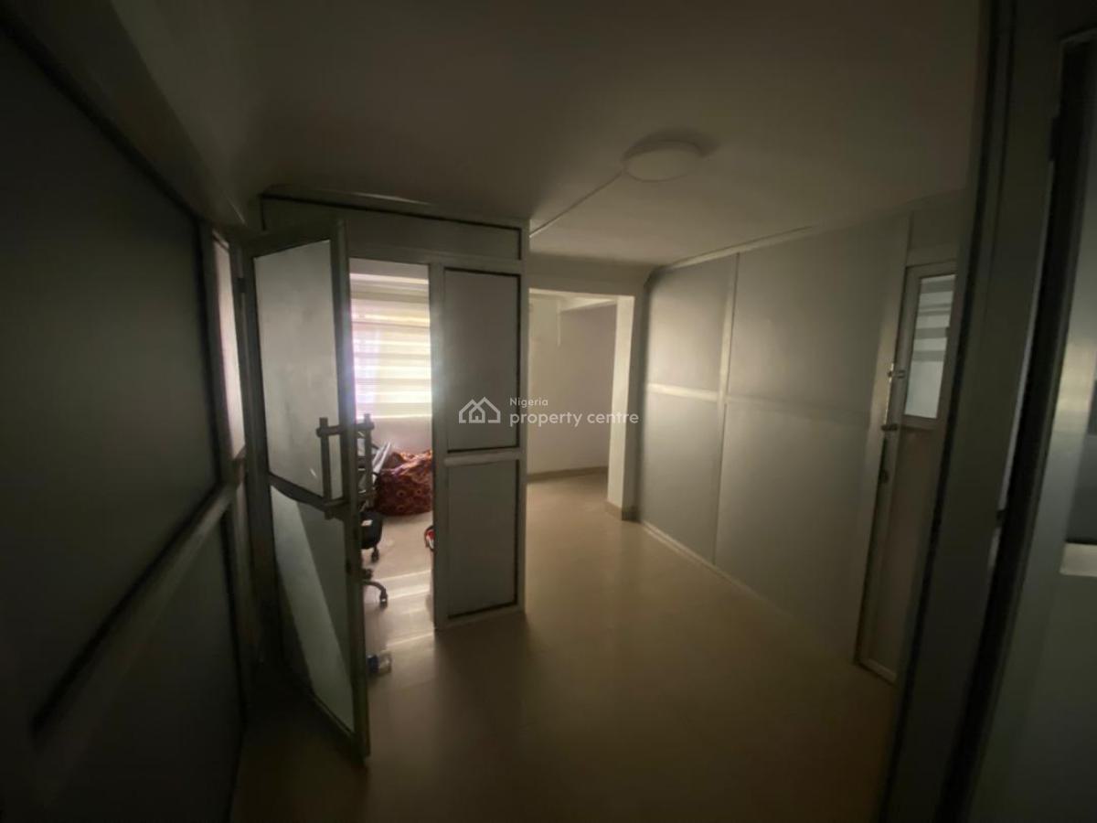 Well-located 120 Square Metre Office Space, Ikeja, Lagos, Office Space for Rent