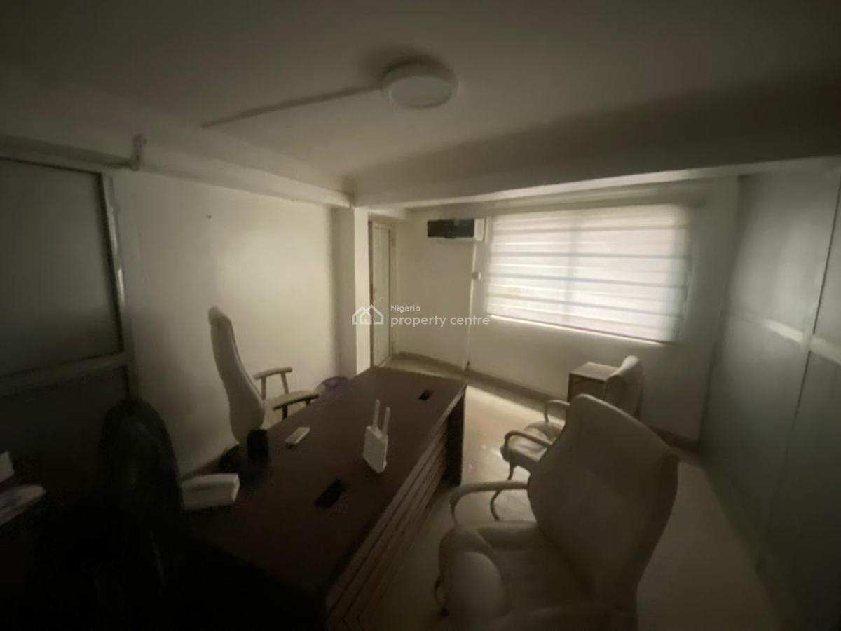 Well-located 120 Square Metre Office Space, Ikeja, Lagos, Office Space for Rent