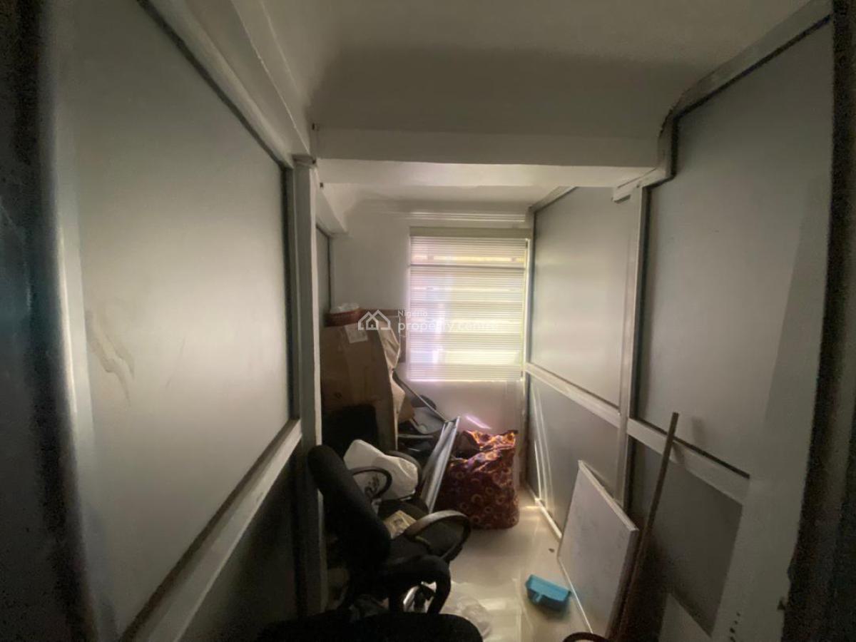 Well-located 120 Square Metre Office Space, Ikeja, Lagos, Office Space for Rent