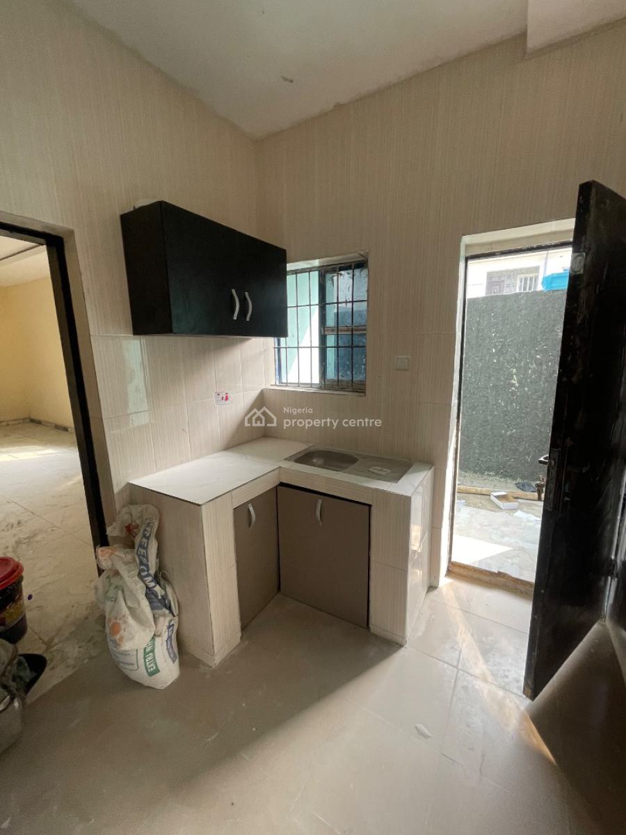 2 Bedroom Apartment, Addo Road, Ajah, Lagos, Flat / Apartment for Rent