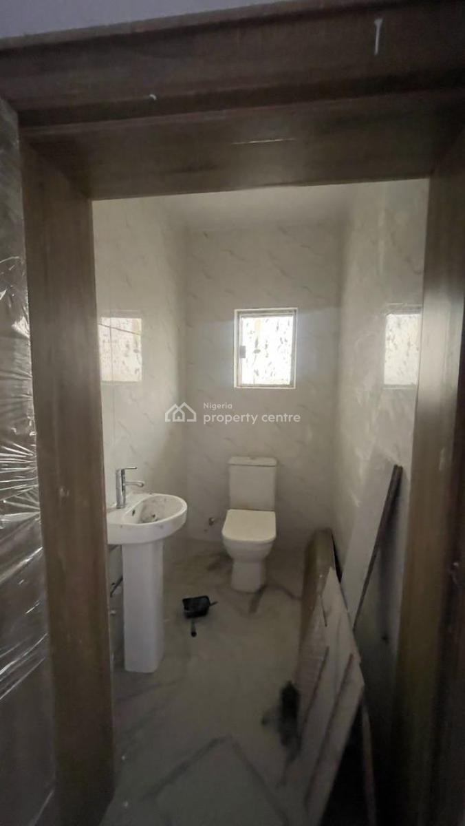 Newly Built, Spacious 5-bedroom Maisonette with Bq, Lekki, Lagos, Flat / Apartment for Rent