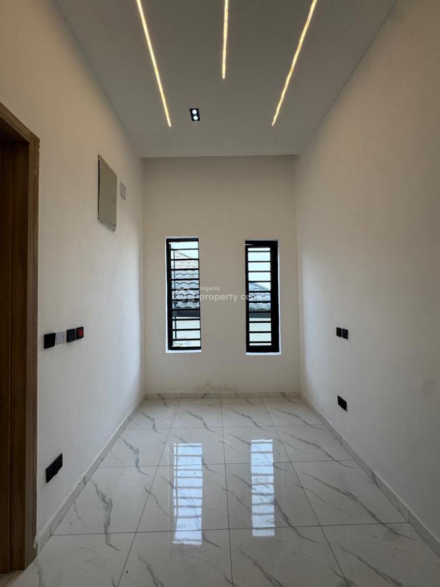 Self Serviced 4 Bedroom Detached Duplex with a Driveway for 4 Cars, Sangotedo, Ajah, Lagos, Detached Duplex for Sale