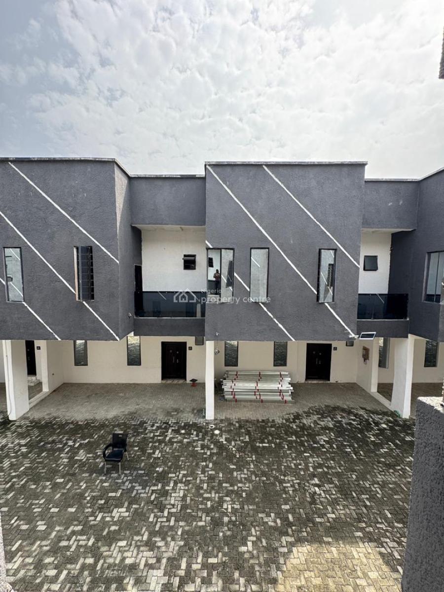Serviced Massive 4 Bedrooms Terraced Duplex, Sangotedo, Ajah, Lagos, Terraced Duplex for Sale