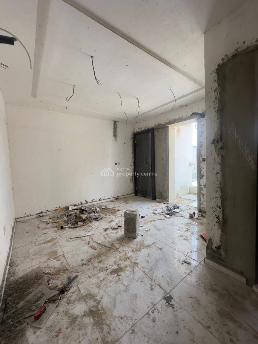 2bedroom Apartment with Elevator, Lekki Phase 1, Lekki, Lagos, Flat / Apartment for Sale