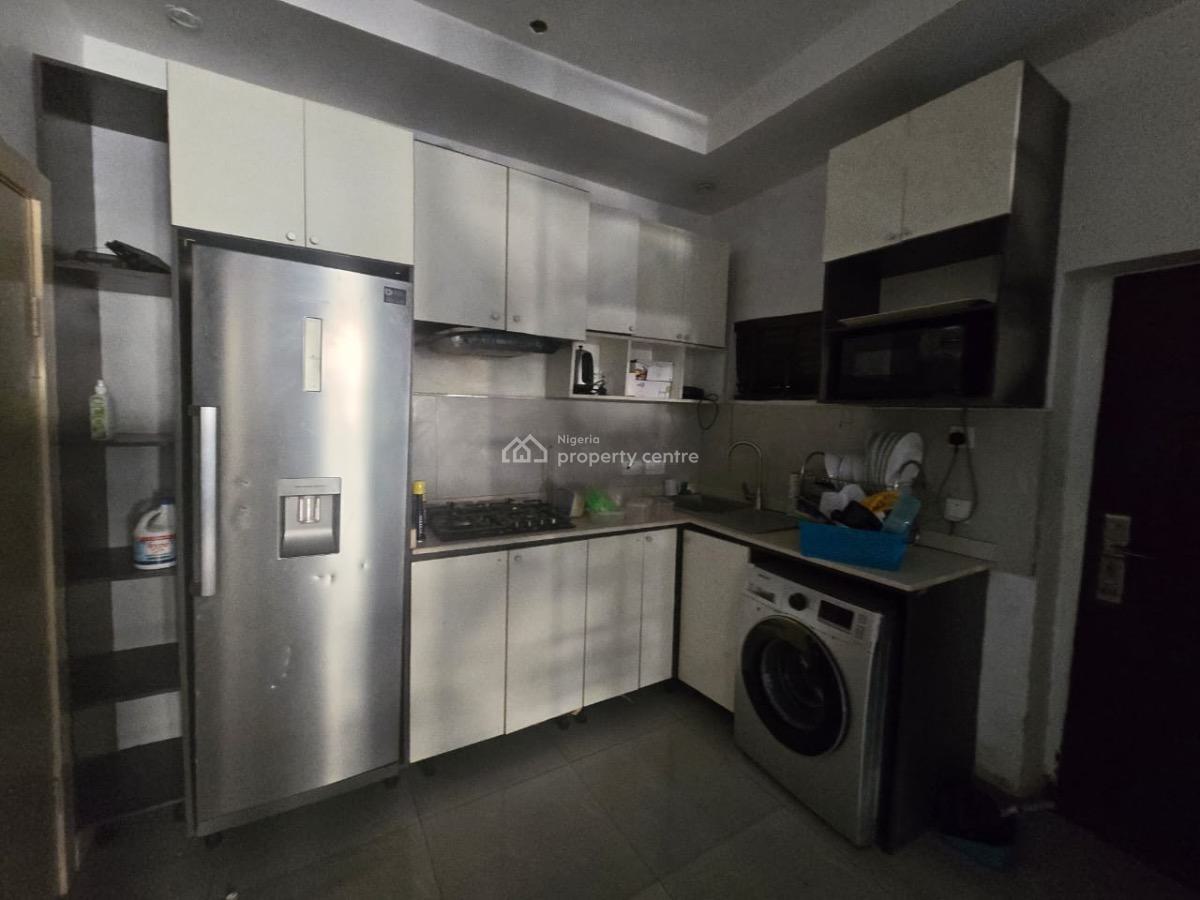 Luxurious 2 Bedroom Apartment, Ikota, Lekki Phase 2, Lekki, Lagos, Flat / Apartment for Rent