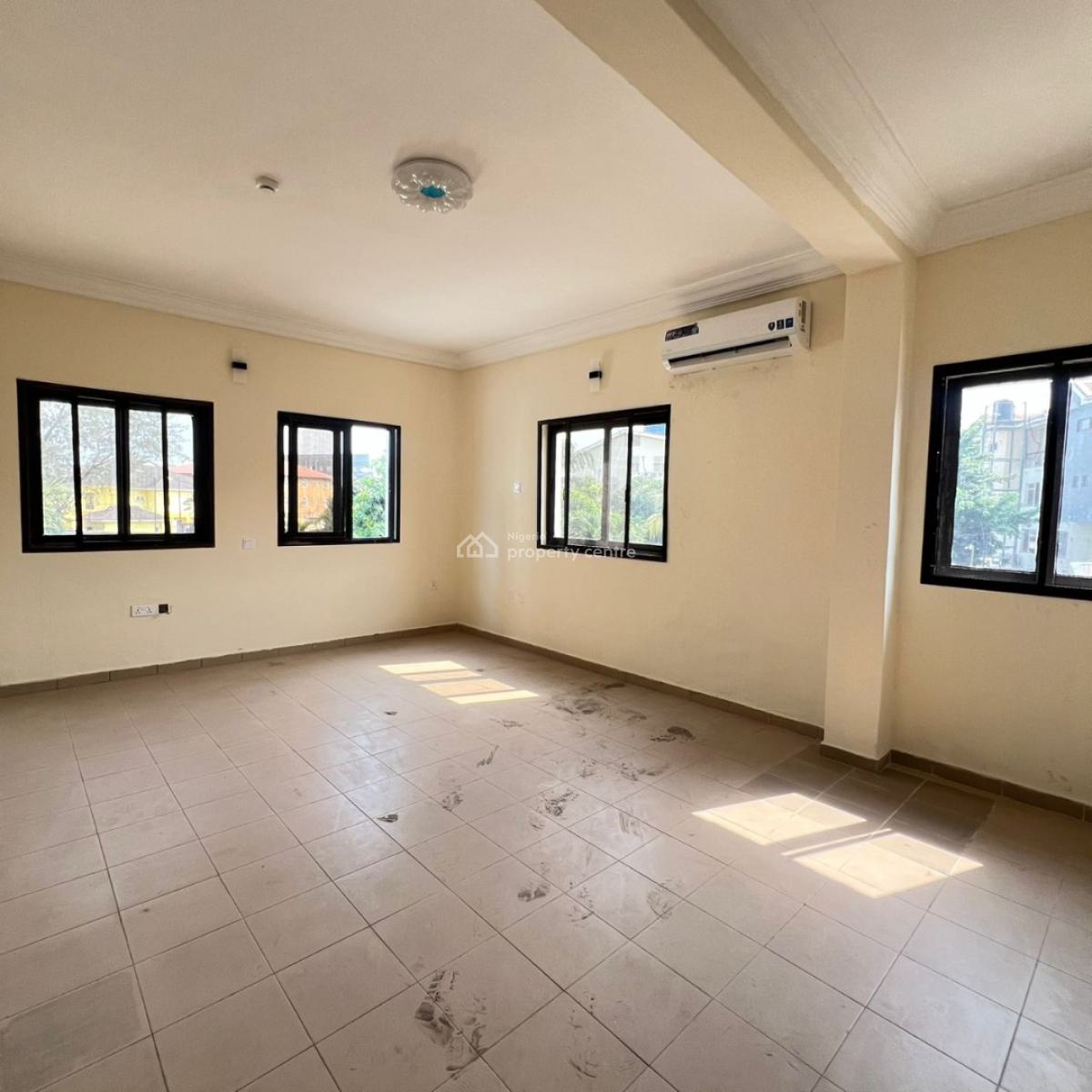 3 Bedroom Apartment with Bq and Elevator, Lekki Phase 1, Lekki, Lagos, Flat / Apartment for Rent