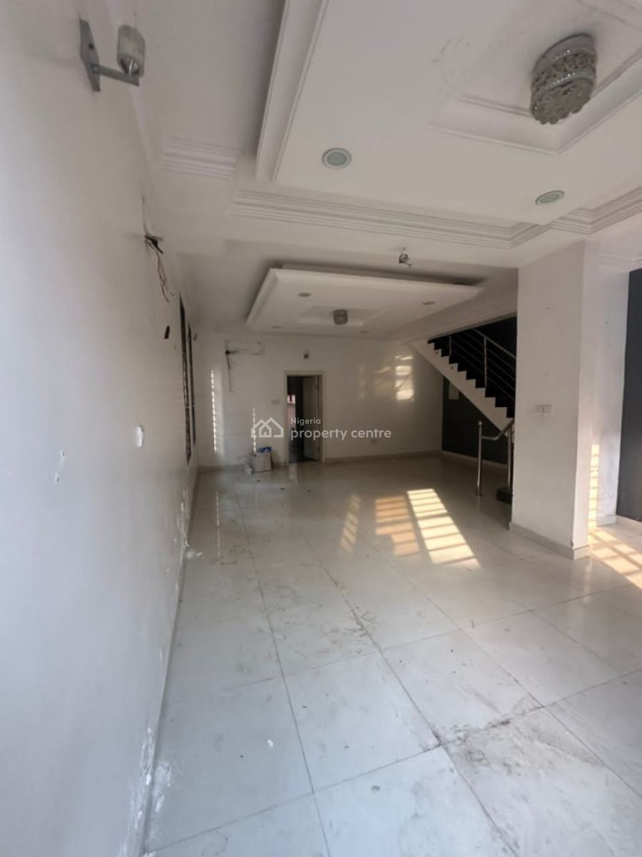 Standard Self Service 4bedroom Terrace  on Two Floors with a Room Bq, Oniru, Victoria Island (vi), Lagos, Terraced Duplex for Rent