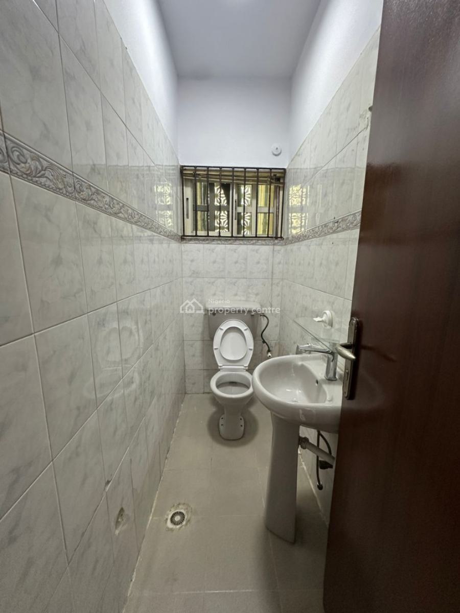 Spacious & Well-maintained 3-bedroom Apartment with Study Room, Ikoyi, Lagos, Flat / Apartment for Rent