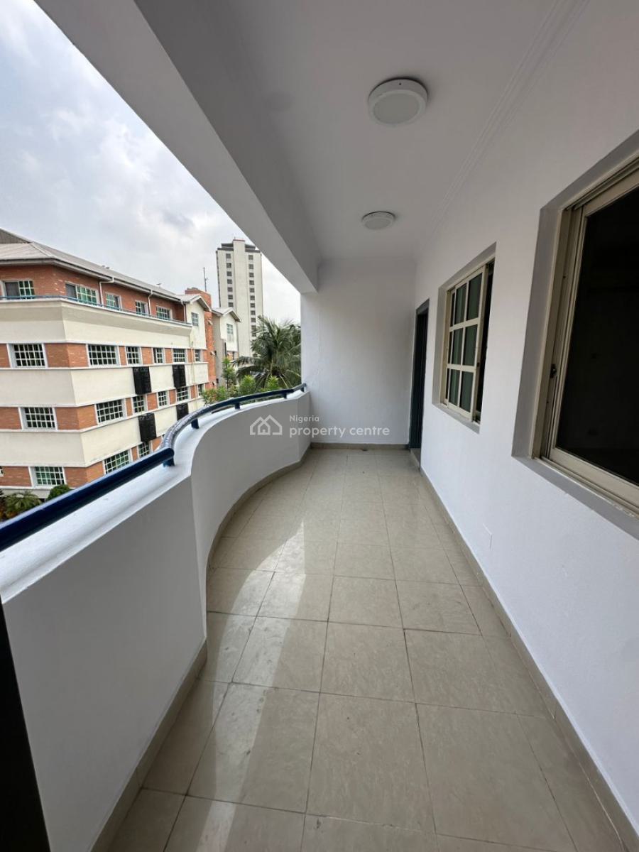 Spacious & Well-maintained 3-bedroom Apartment with Study Room, Ikoyi, Lagos, Flat / Apartment for Rent