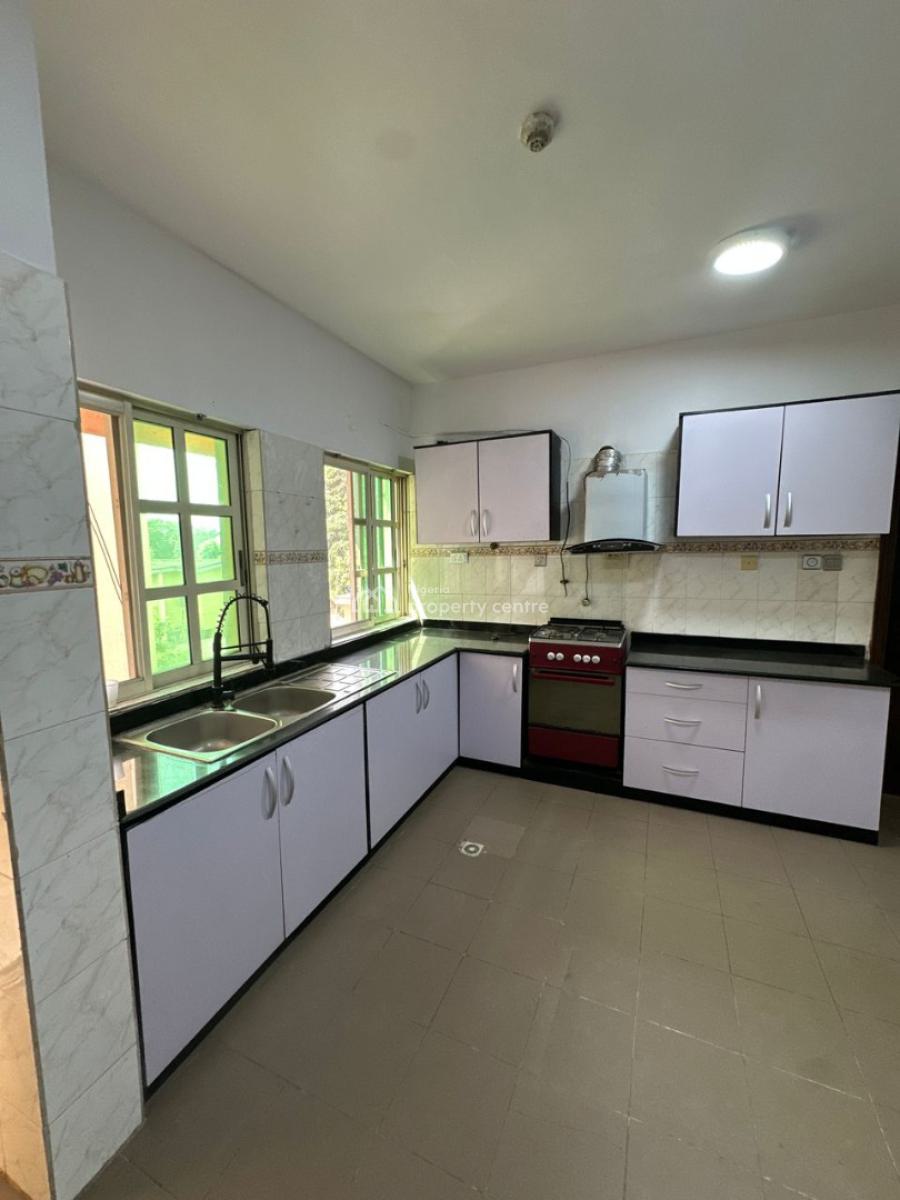 Spacious & Well-maintained 3-bedroom Apartment with Study Room, Ikoyi, Lagos, Flat / Apartment for Rent