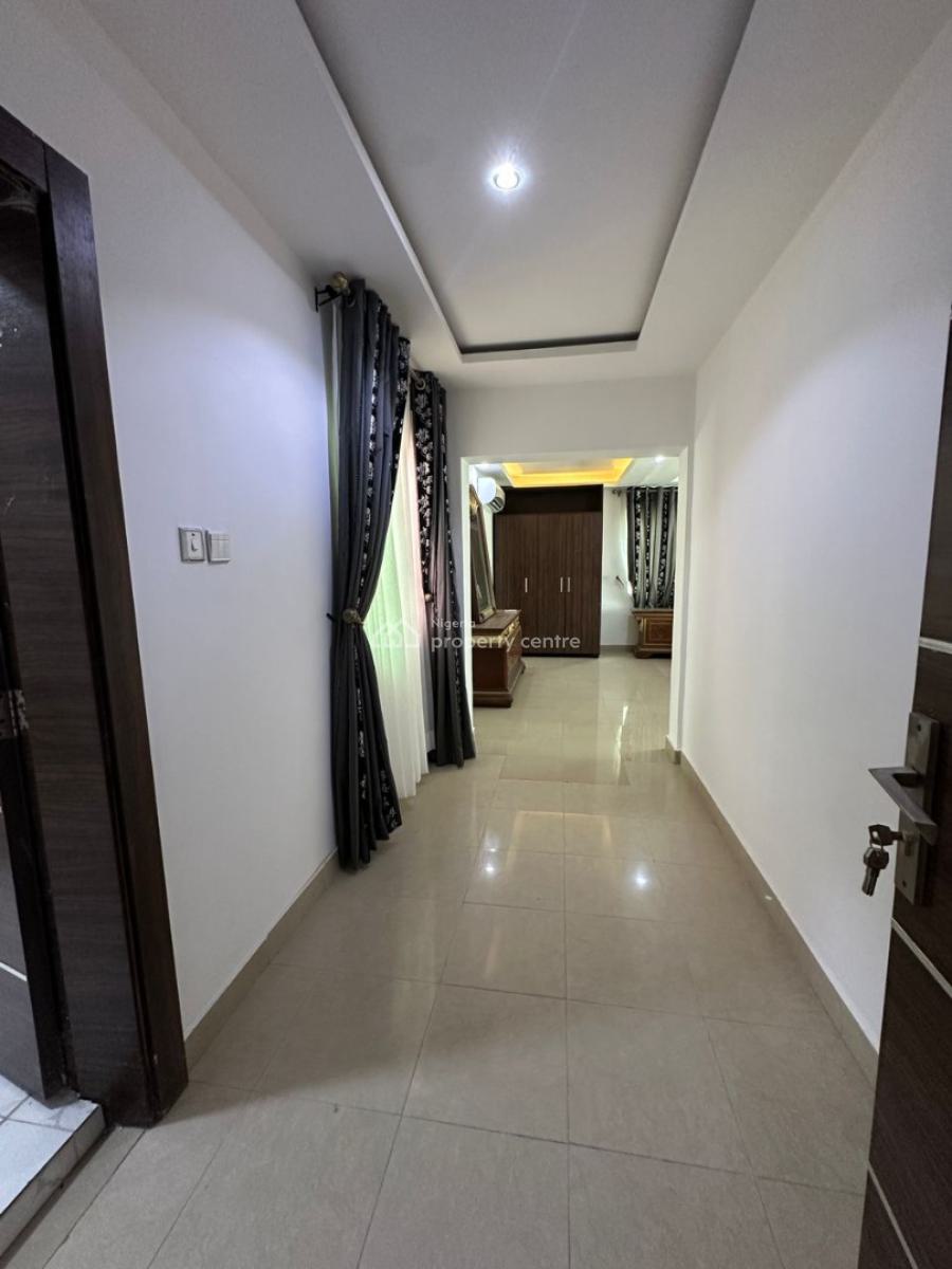Spacious & Well-maintained 4-bedroom Furnished Penthouse Apartment, Ikoyi, Lagos, Flat / Apartment for Rent