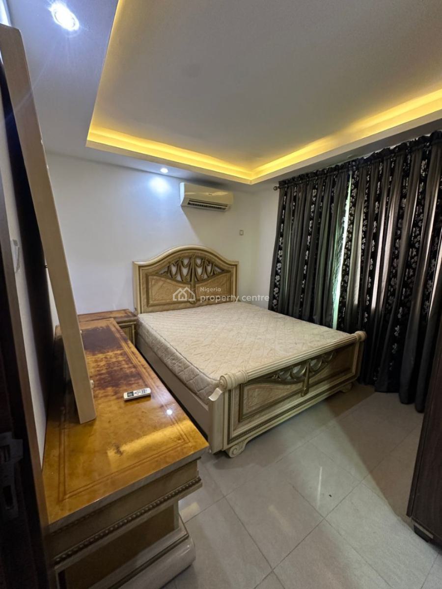 Spacious & Well-maintained 4-bedroom Furnished Penthouse Apartment, Ikoyi, Lagos, Flat / Apartment for Rent