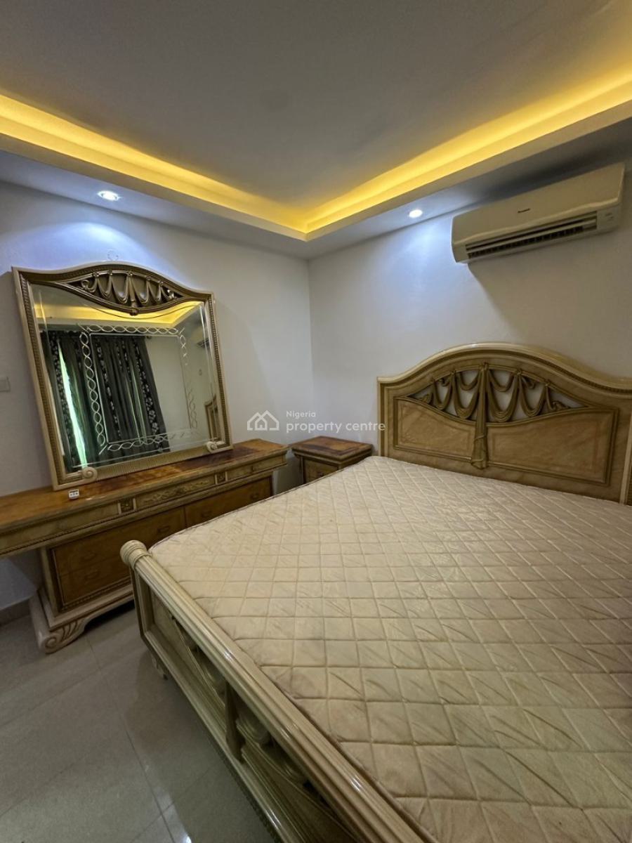 Spacious & Well-maintained 4-bedroom Furnished Penthouse Apartment, Ikoyi, Lagos, Flat / Apartment for Rent