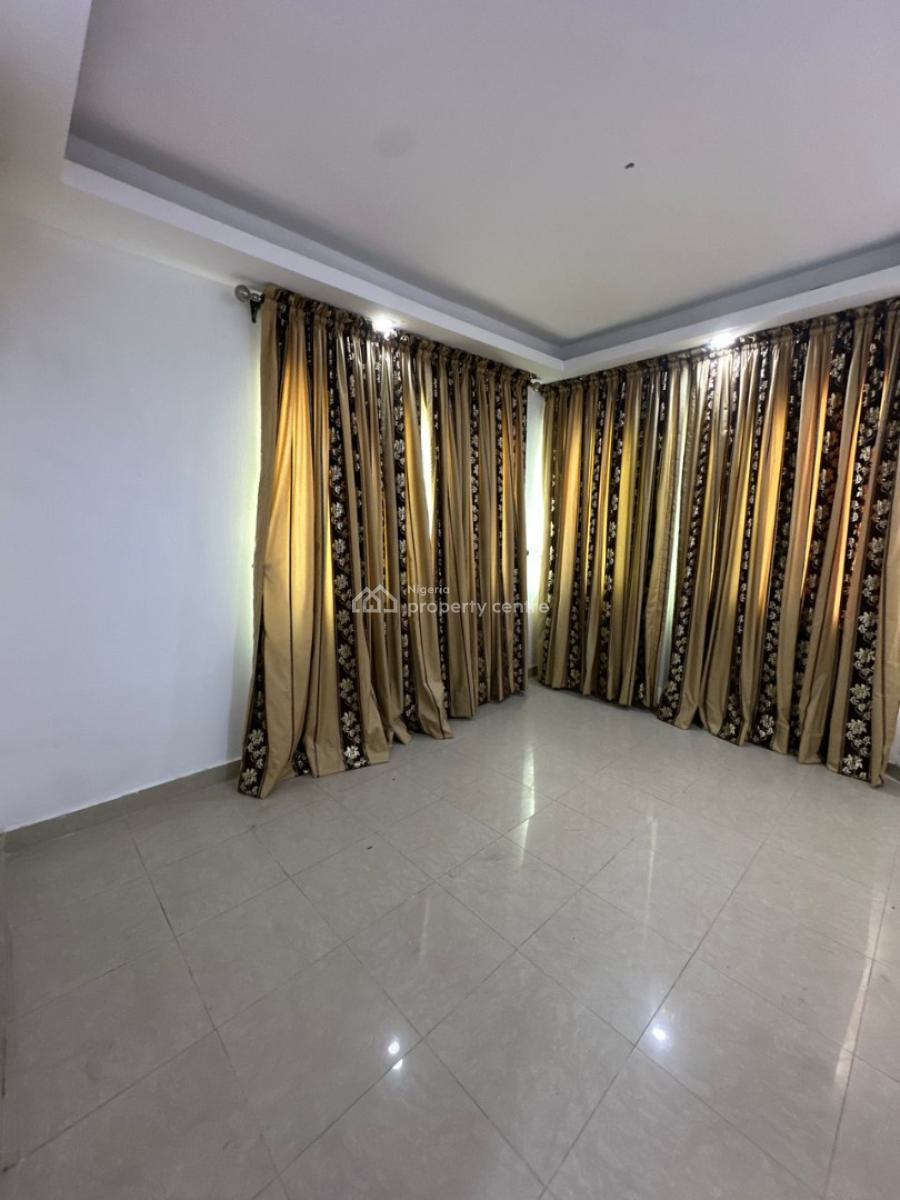 Spacious & Well-maintained 4-bedroom Furnished Penthouse Apartment, Ikoyi, Lagos, Flat / Apartment for Rent