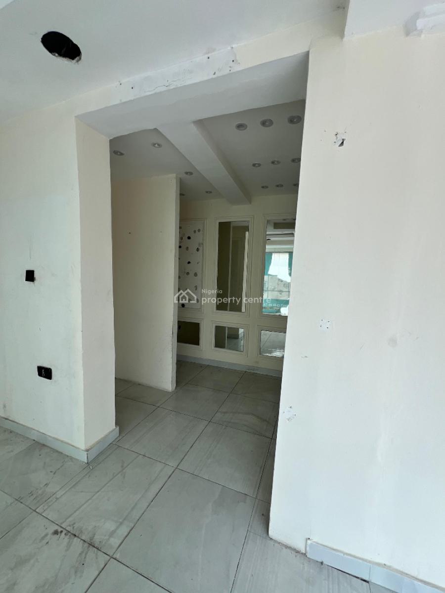 Spacious Shop Space, Lekki Phase 1, Lekki, Lagos, Shop for Rent