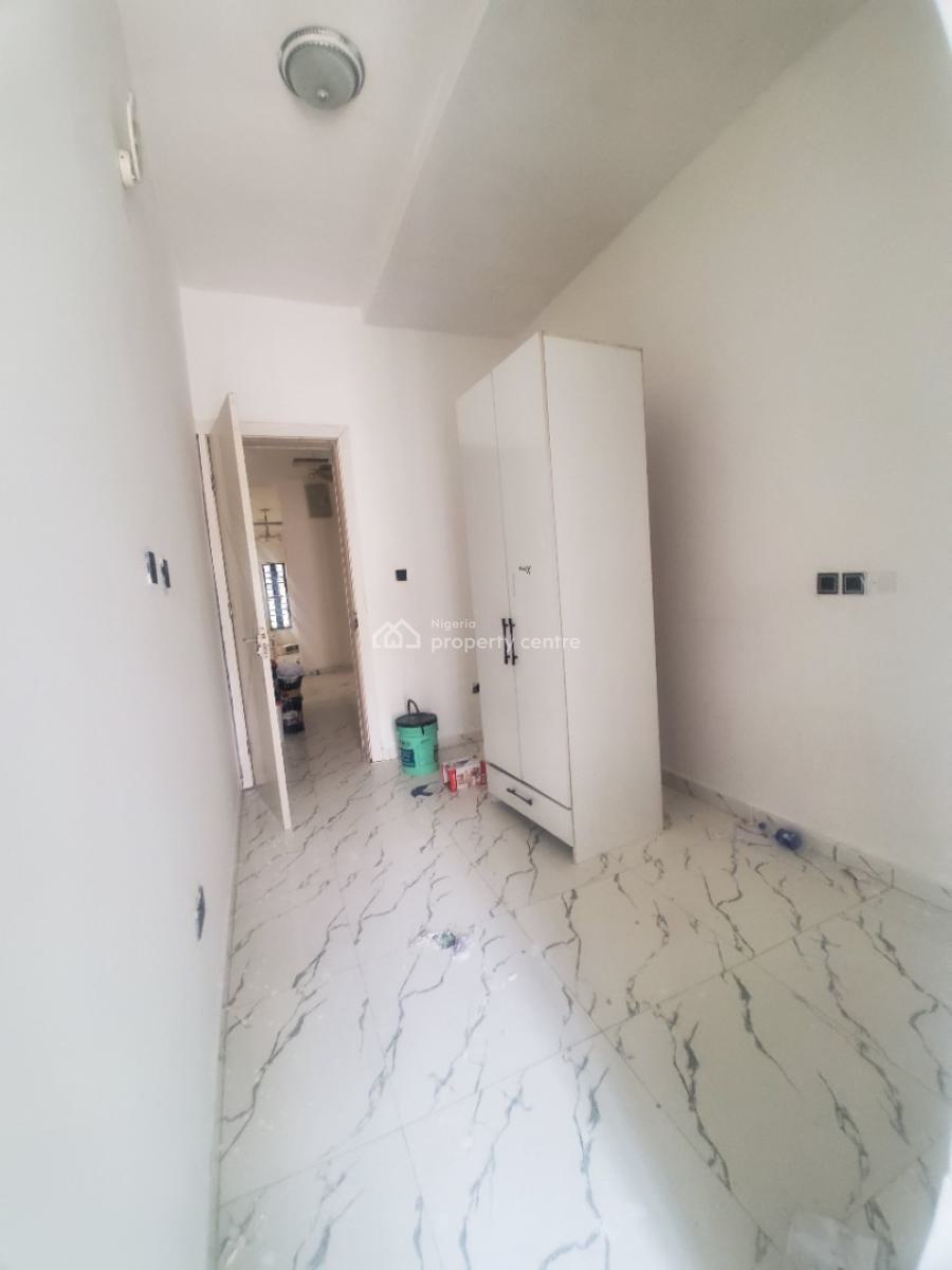 1 Room Shared  Kitchen  Apt, Denko Estate, Lekki, Lagos, Self Contain (single Rooms) for Rent