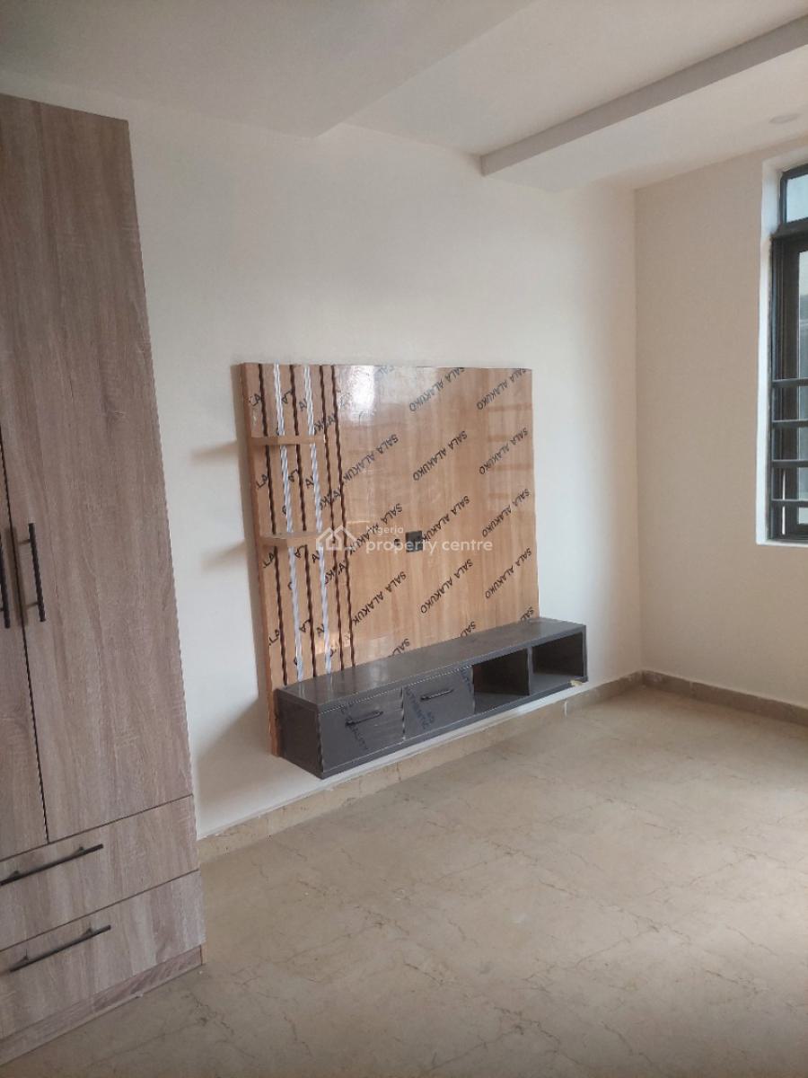 6 Units of 3- Bedroom Flat with a Room Bq, Victoria Island (vi), Lagos, Flat / Apartment for Rent