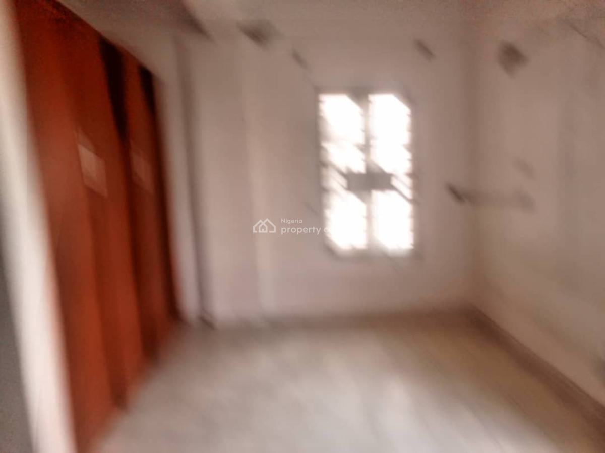 Well Maintained 3 Bedroom Flat, Igboefon, Lekki, Lagos, House for Rent