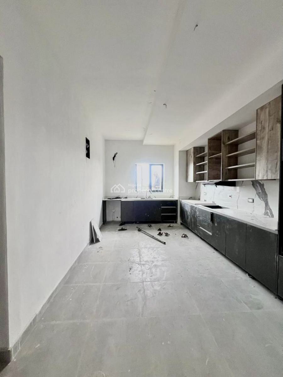 Modern 2-bedroom Apartment with Bq, Elevator, Gym & Swimming Pool, Lekki Phase 1, Lekki, Lagos, Flat / Apartment for Rent