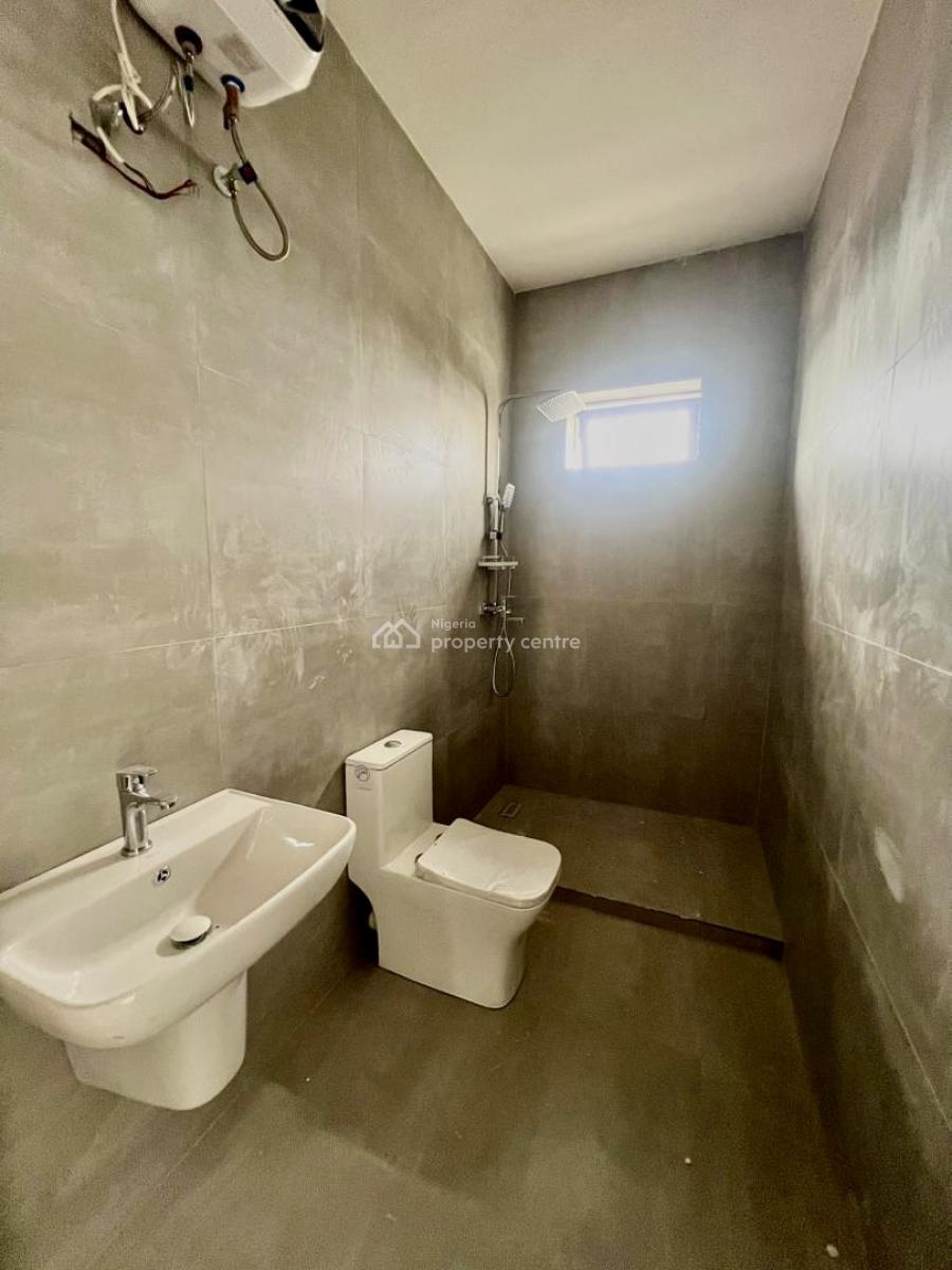 Modern 2-bedroom Apartment with Bq, Elevator, Gym & Swimming Pool, Lekki Phase 1, Lekki, Lagos, Flat / Apartment for Rent