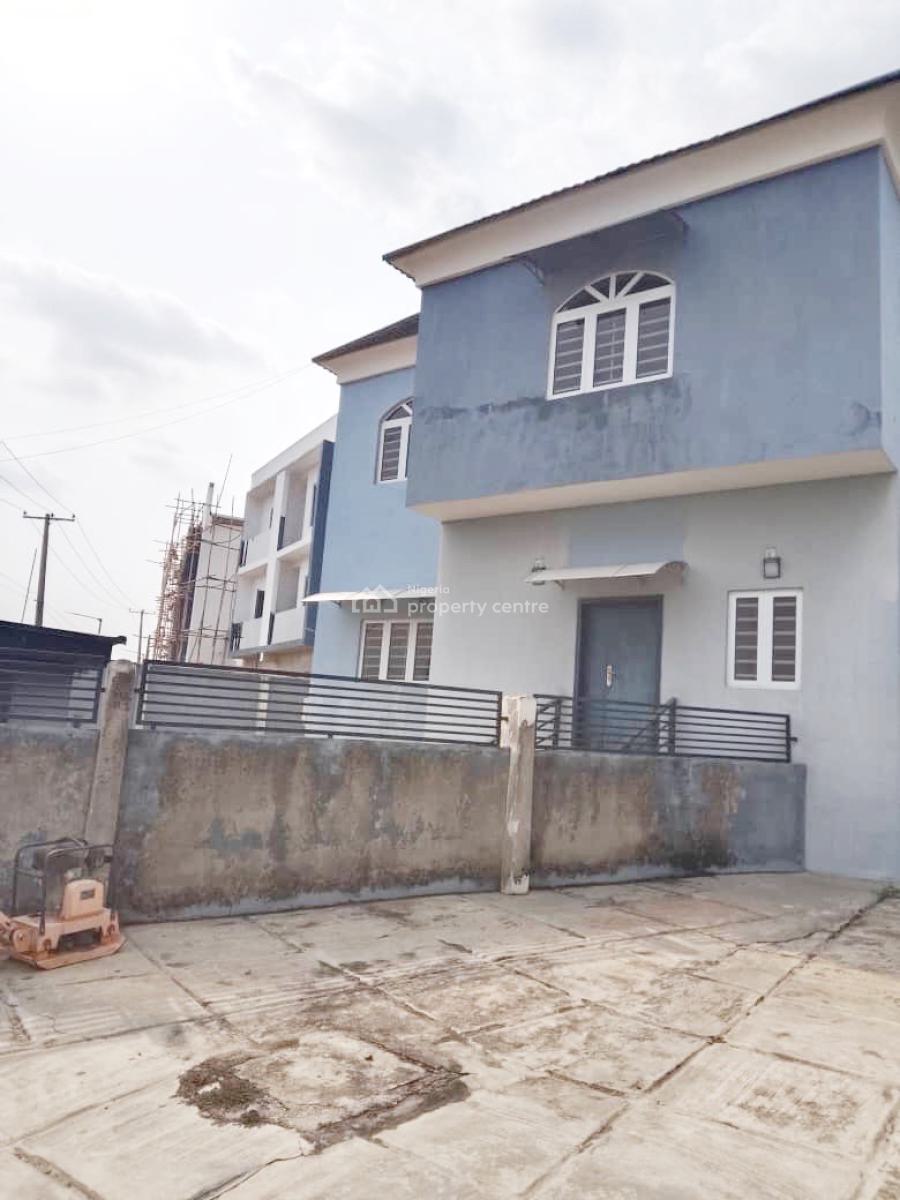 Luxury 3 Bedroom Flat, Gra Phase 1, Magodo, Lagos, Flat / Apartment for Rent