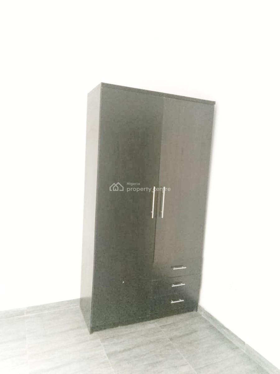 Luxury 3 Bedroom Flat, Gra Phase 1, Magodo, Lagos, Flat / Apartment for Rent